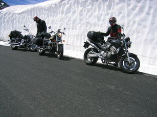 "ein wenig" Schnee am Col de l�Iseran