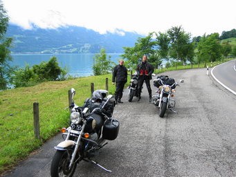 Am Ufer des Brienzer See