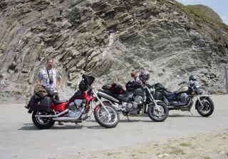 Unsere Bikes, Andi und Sascha am Furkapass