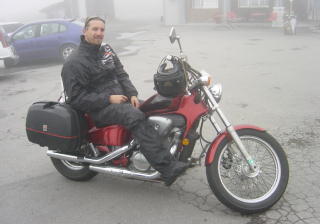 Andi auf seinem Bike am Julierpass