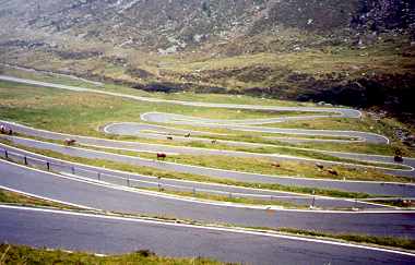 DAS ist eine Strasse - Spl�genpass